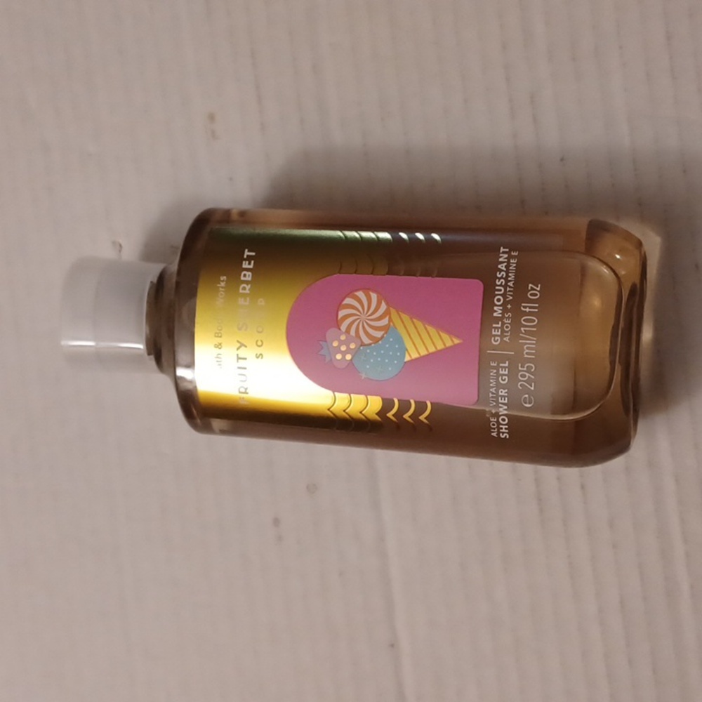 4/$40 New "Fruity Sherbet Scoop" Shower Gel - 1 Bottle